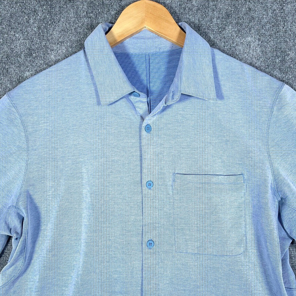 Lululemon Commission Shirt Mens M Blue Short Sleeve Button Down Pocket #AB447 - Picture 2 of 8